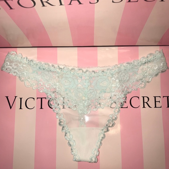 NWOT VICTORIA/'S SECRET IVORY STRAPPY CRISS CROSS RING MESH SMOOTH CHEEKY PANTIES